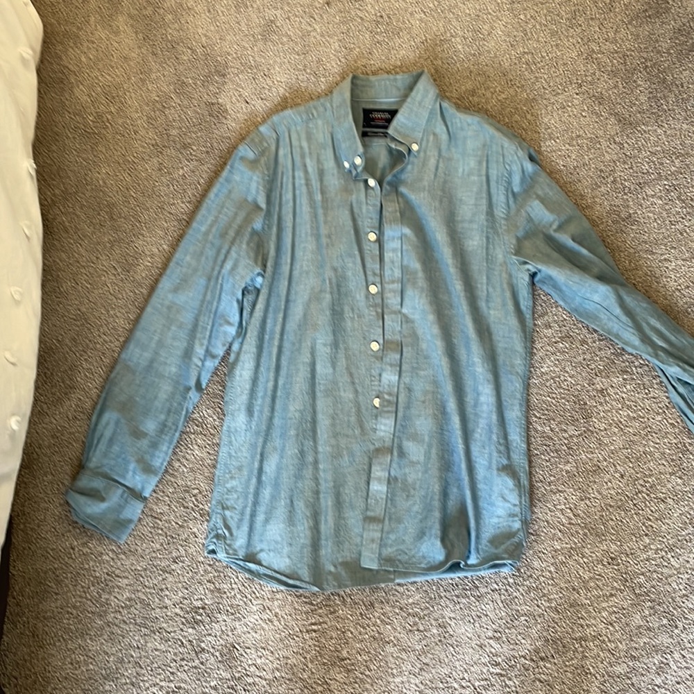 Charles Tyrwhitt Like New Men’s Blue Button Down